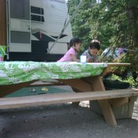 Crianças em Bow Valley Provincial Park Campground