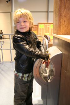 telus-spark-hand-dryer