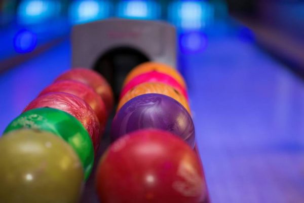 Bowling (Family Fun Calgary)