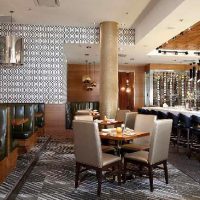 Ric's Lounge & Grill in NE Calgary offers a great food and an attractive modern atmosphere.
