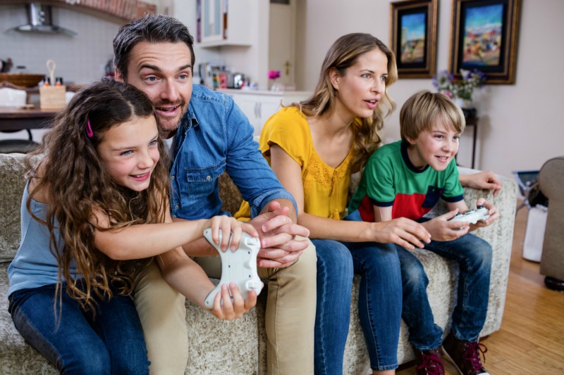 Verbringen Sie am Freitagabend eine schöne Zeit als Familie, mit freundlicher Genehmigung von Family Fun Calgary und CRMR Kitchen.