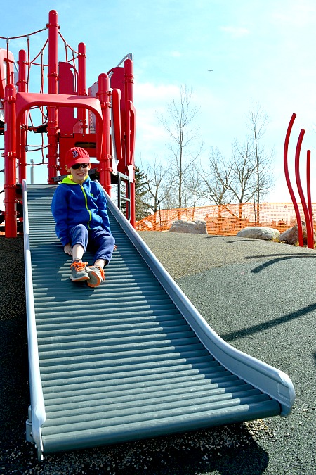 Diversão de verão gratuita: 6 playgrounds imperdíveis em Calgary (Family Fun Calgary)