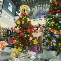 CORE Tree Decorating (가족의 즐거운 캘거리)