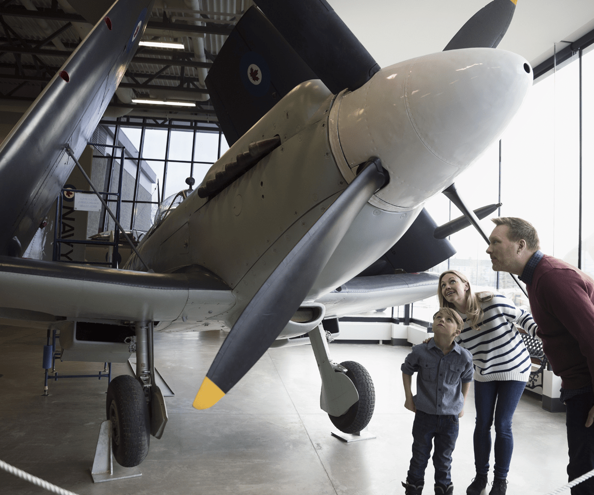 A experiência de presente em museus militares (Family Fun Calgary)