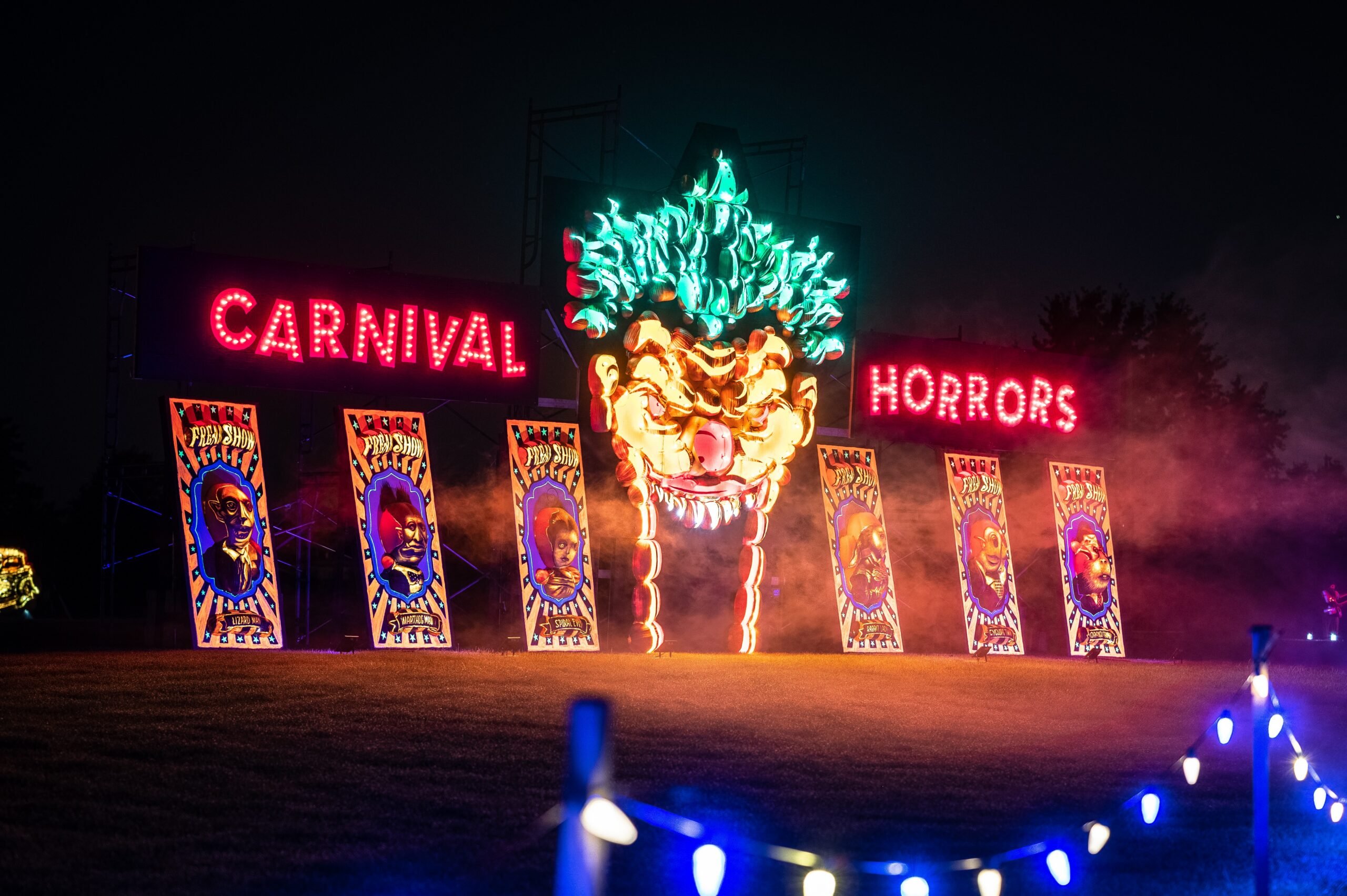 Carnival Horrors Pumpkin Display