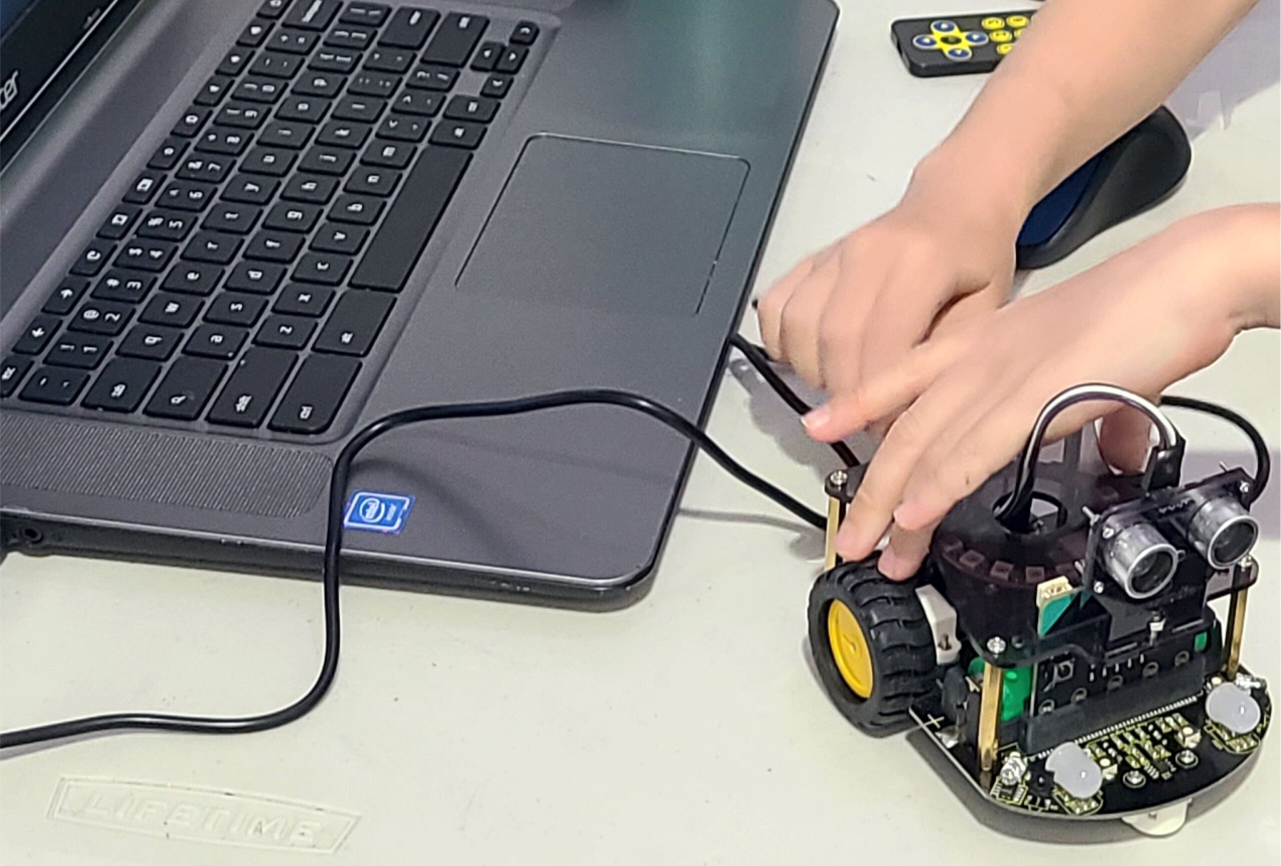 Hanul Art School Summer Camps coding