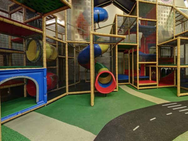 Patio interior del centro recreativo de Terwillegar