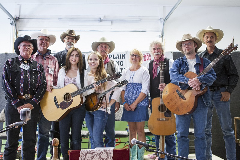 Artistas da Igreja Cowboy (2014)