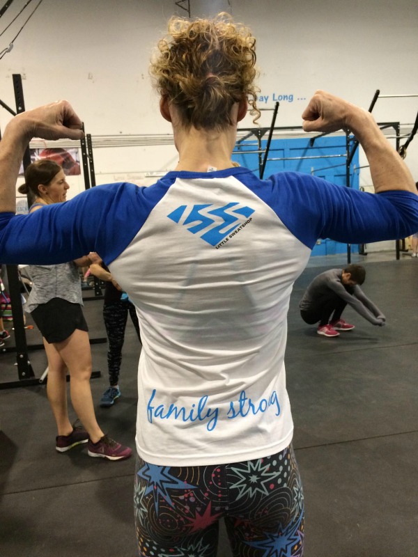 Camiseta Shelley Family Strong