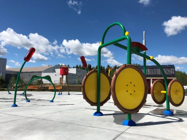 Spray Park et aire de jeux à Ardrossan