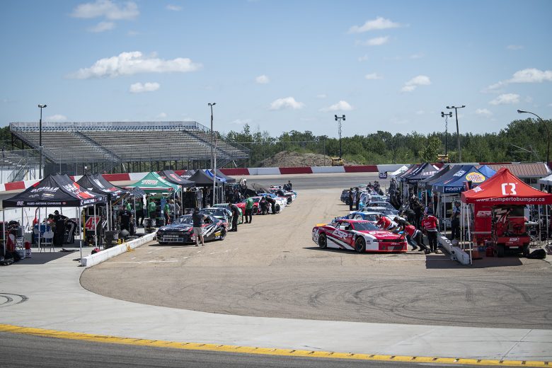 Pista de carreras internacional de NASCAR Bayer Edmonton