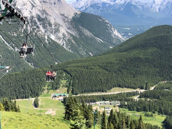 Teleférico de turismo em Mt Norquay