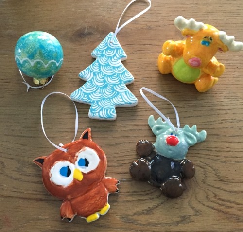 Create and decorate ornaments together as a family at Crankpots Ceramics