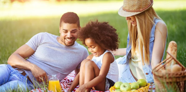 Piquenique em família à moda antiga