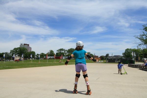 Patin à roulettes d'été à l'Anneau