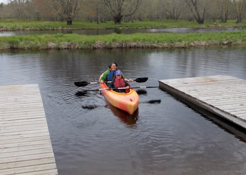 Paddling with kids at Keji