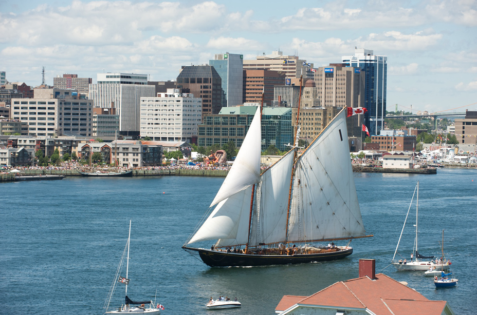 Parade of Sail/Photo: Wally Lamb/Nova Scotia Tourism