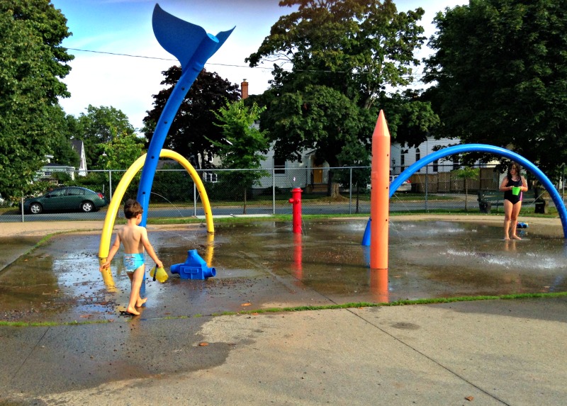 Parque infantil de Isleville Splash Pad, foto de Helen Earley