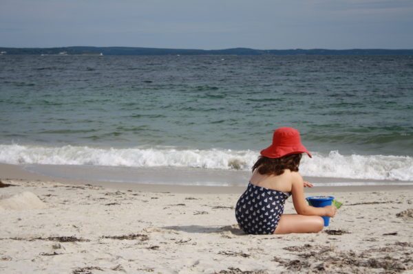 Cosas que hacer en Nueva Escocia con niños Foto de la playa de Cleveland Helen Earley