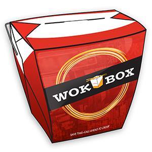 孩子们在 Wok Box 免费用餐