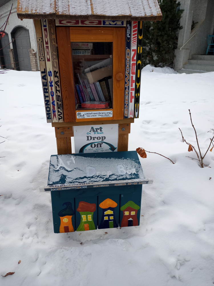 Pequeña biblioteca gratis