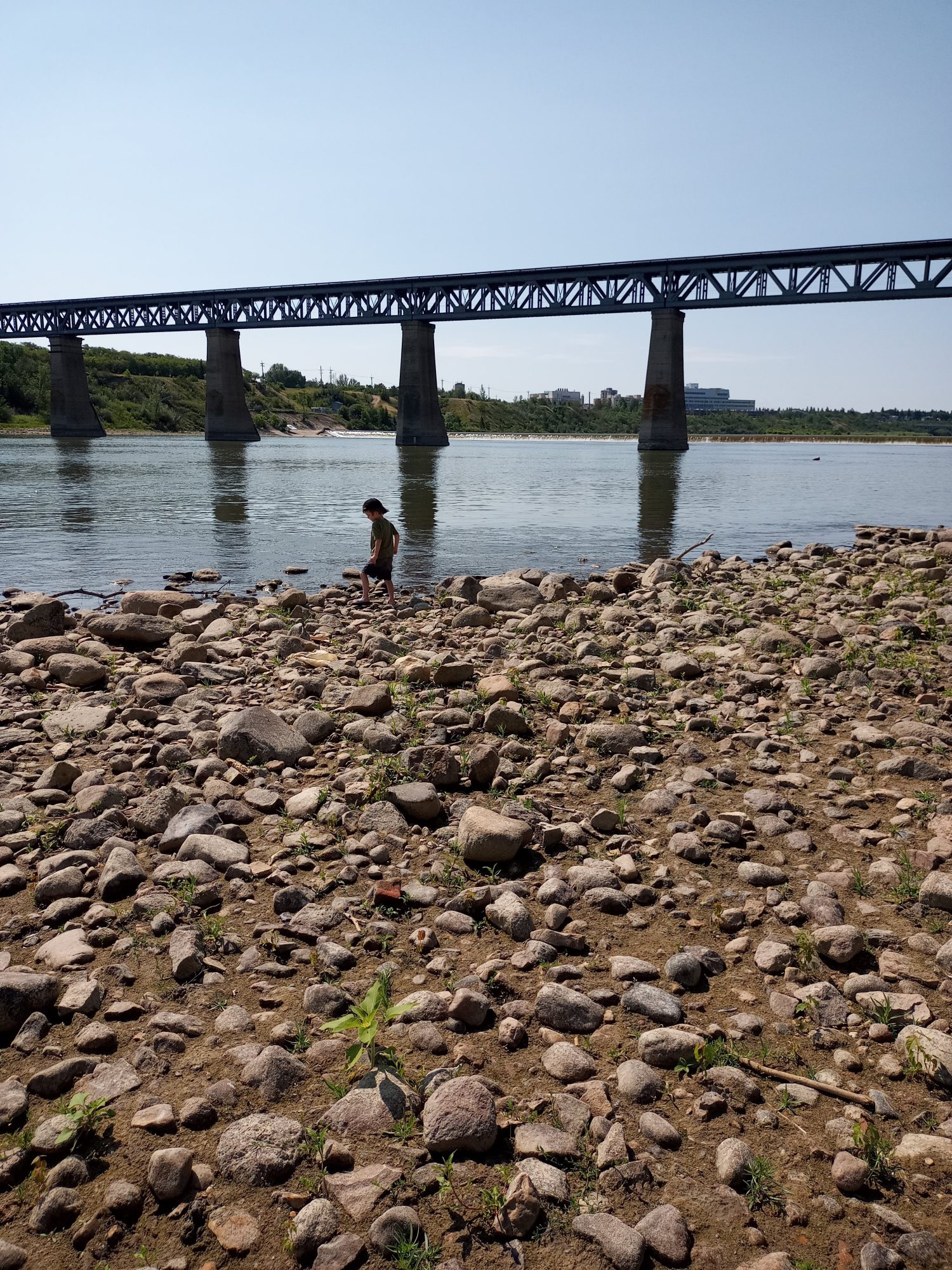 Spaziergänge am Fluss Saskatoon