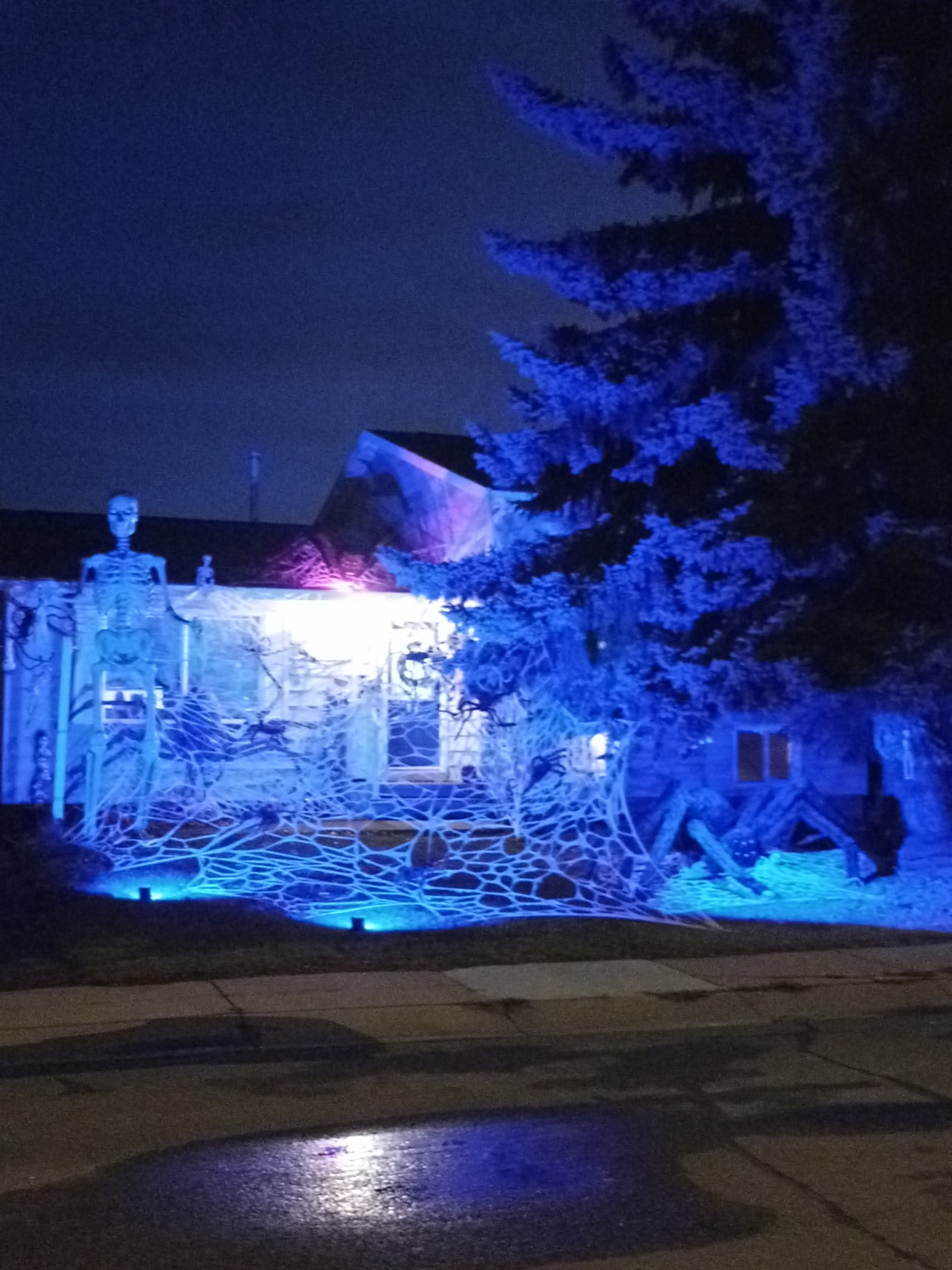 Your Guide to some Amazing Decorated Halloween Displays in Saskatoon