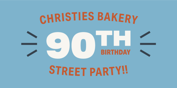 Fiesta callejera del 90 cumpleaños de Christies Bakery