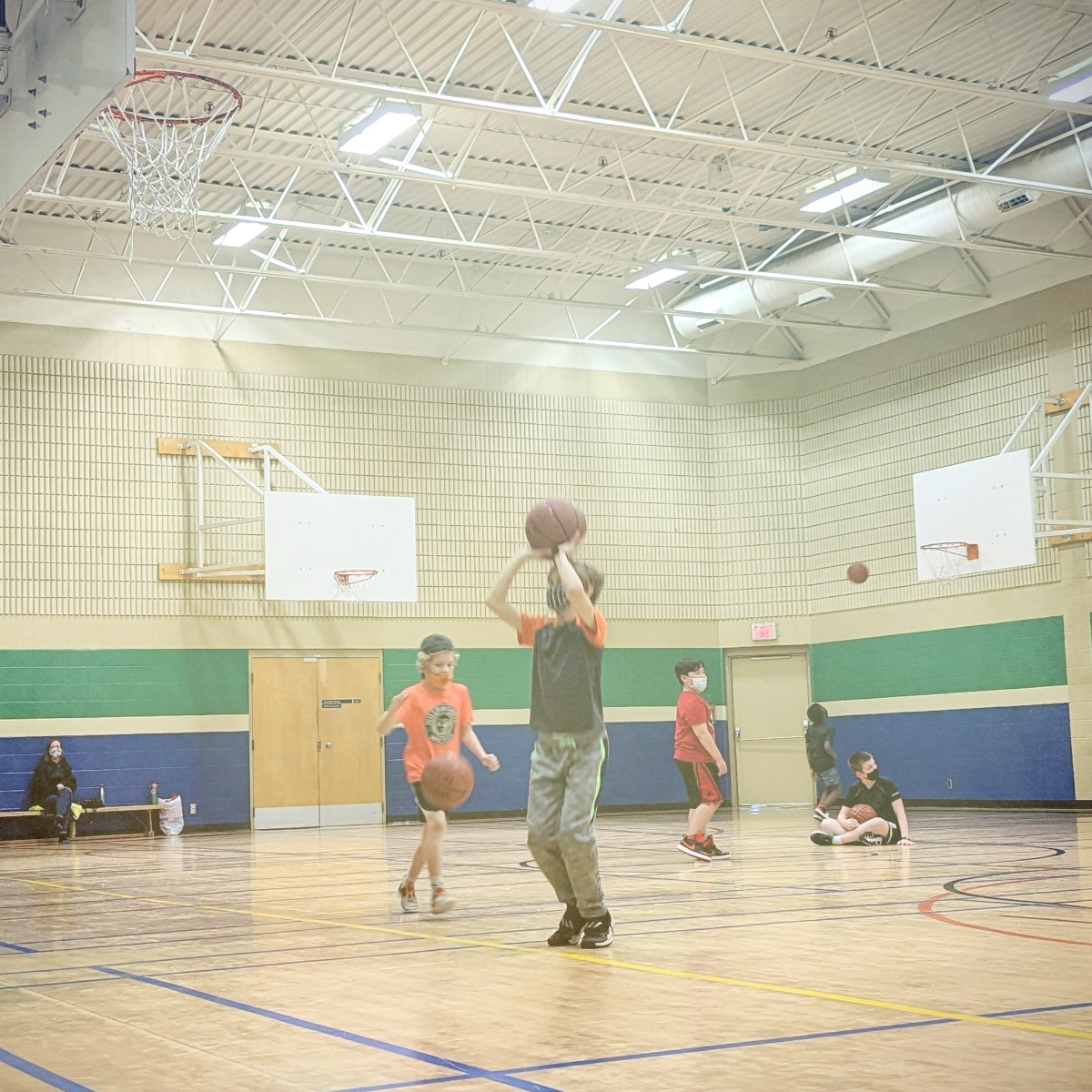 Basketball-Erlebnis im offenen Fitnessstudio