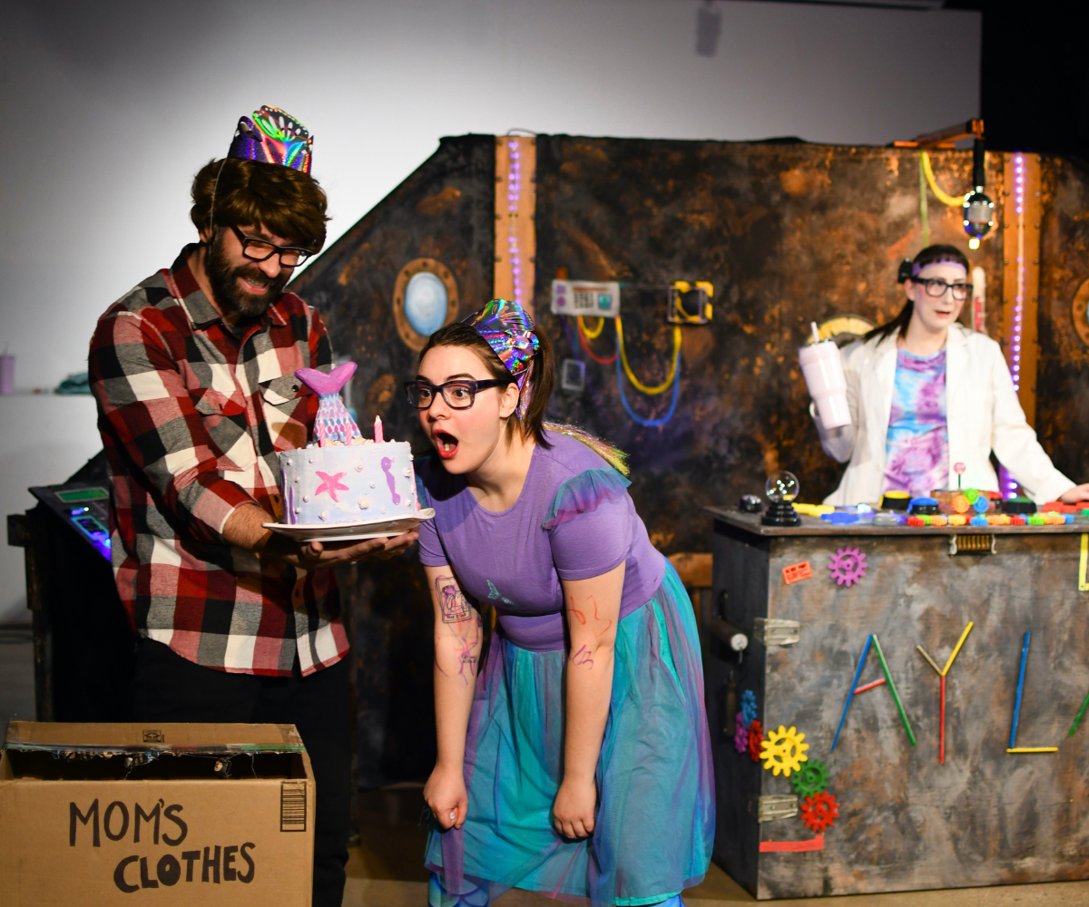 Luna by 25th Street Theatre 