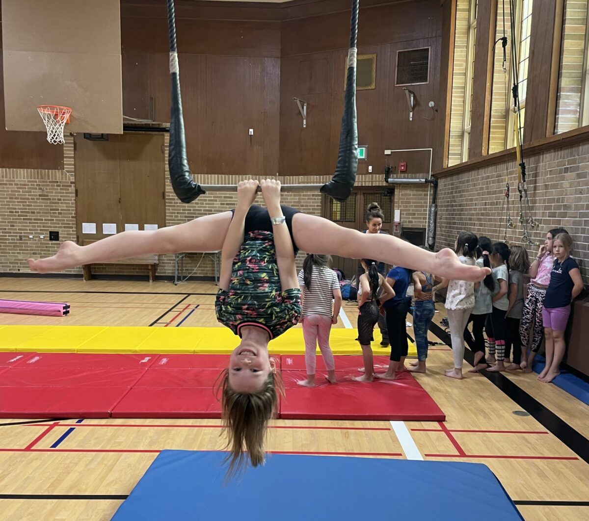 Toronto Circus Centre splits