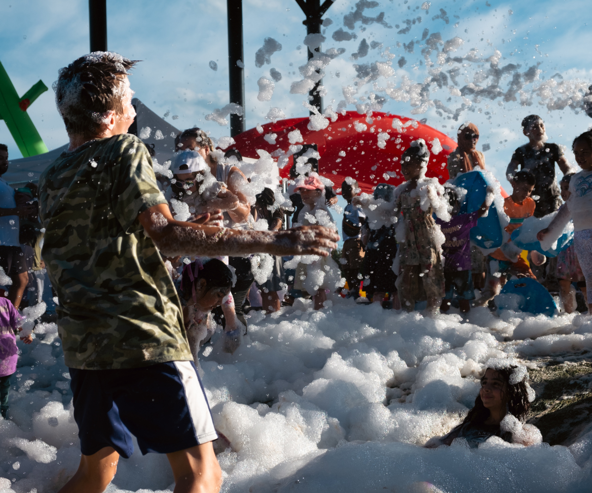 Buskerfest foam party