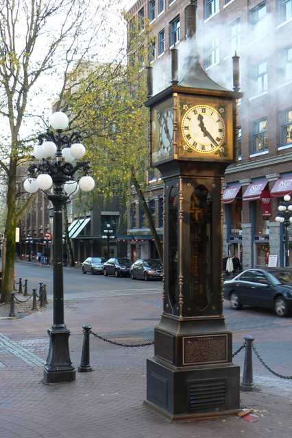 Паровые часы Gastown