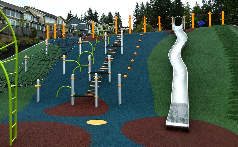 Habitat Systems Inc - Queenston Park Playground