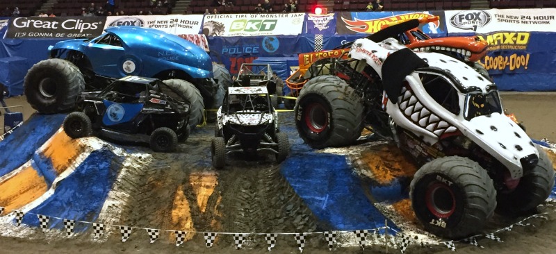 monster jam triple threat series family fun vancouver