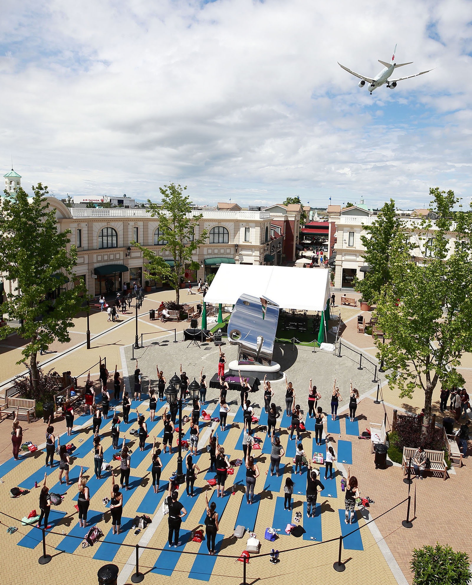 Dia do Canadá no McArthurGlen Vancouver