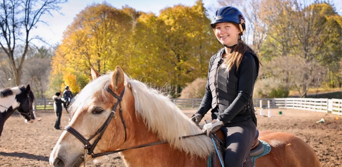 Acampamento Rosewood Horse Back Riding Acampamentos de férias de primavera