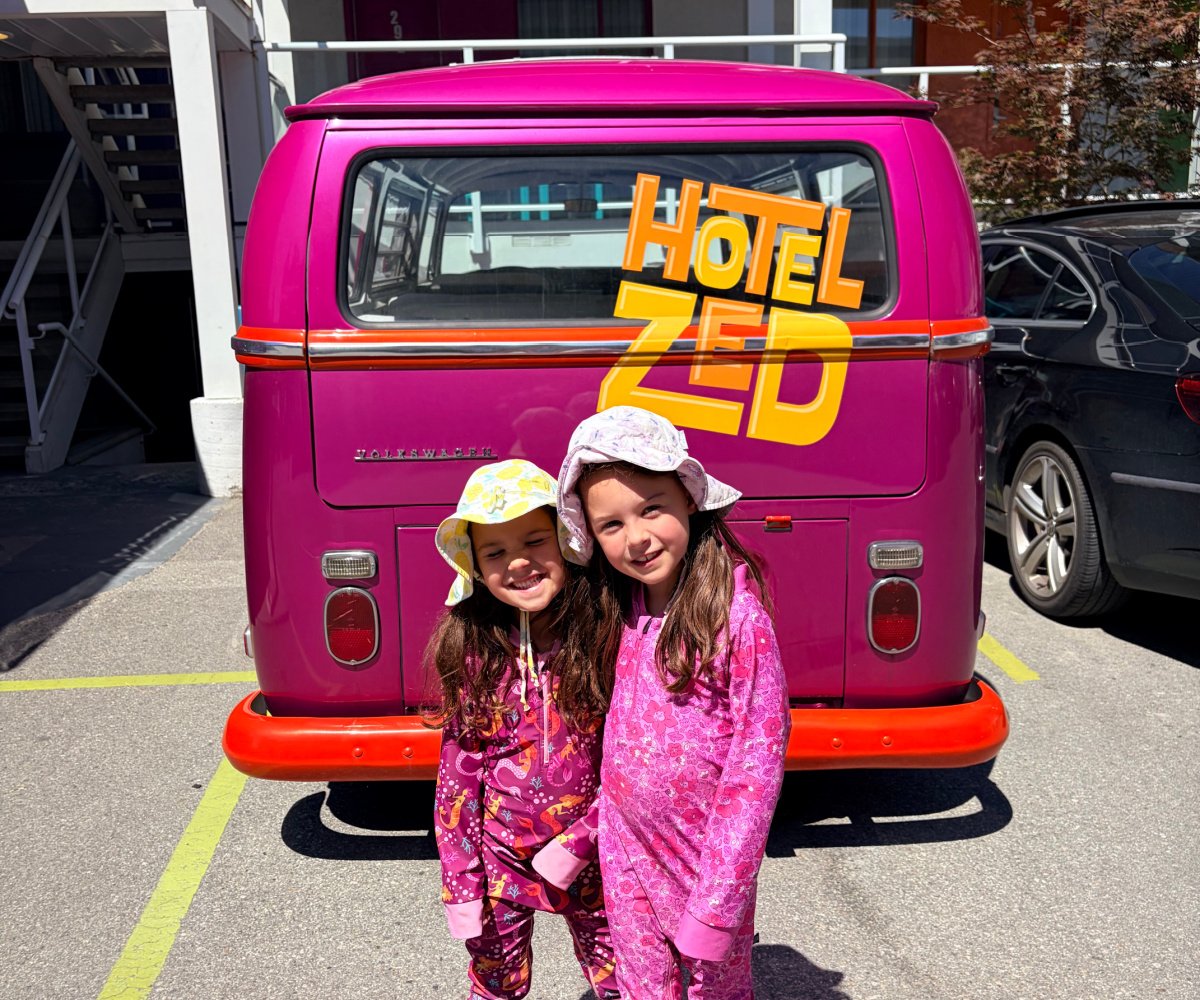 1200x1000 HoteZed Van