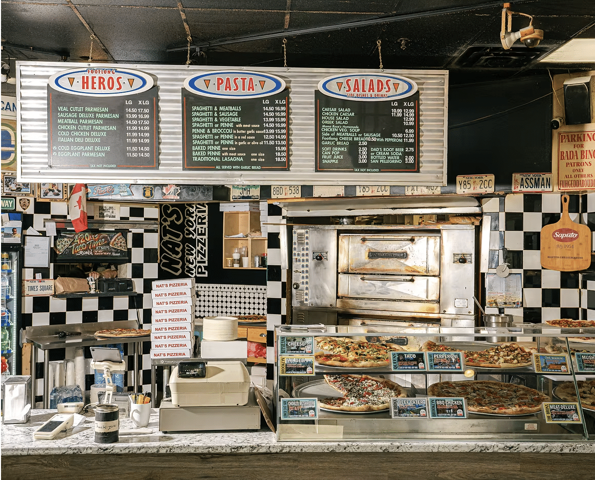 Inside of Nat's New York Pizzeria