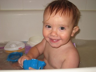 Sam in the bath