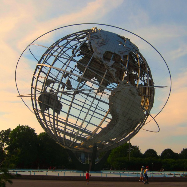 Men In Black Flushing Park Unisphere