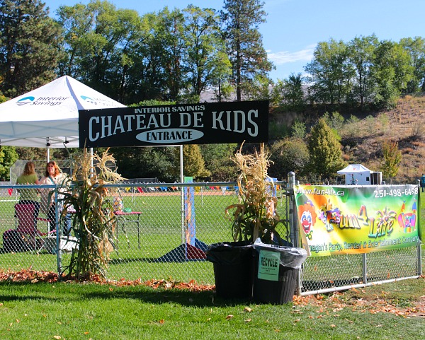 Fête du Raisin Chateau de kids zone