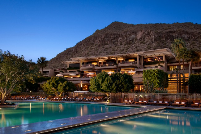Pool im The Phoenician Hotel in Phoenix, Arizona Fotokredit – Der Phönizier