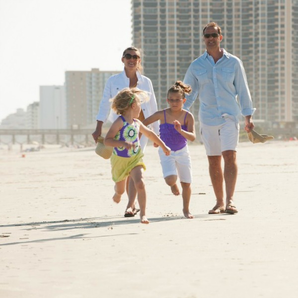 Família na praia em Kingston Plantation Myrtle Beach South Carolina