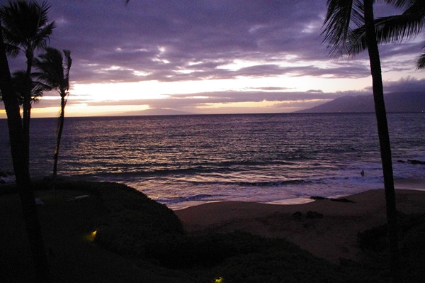 Hawaiian Hideaway: Coucher de soleil sur Makena Surf