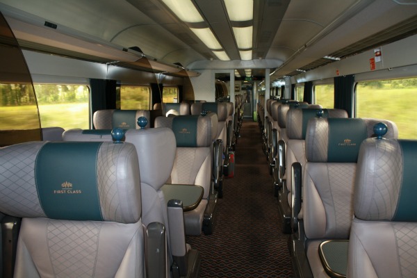 Foto de viaje en tren familiar de primera clase de Cornish Riviera Express por Helen Earley