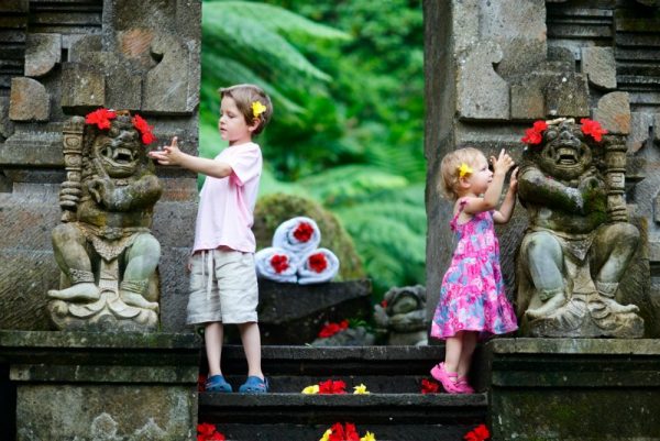 Frère et soeur à Bali