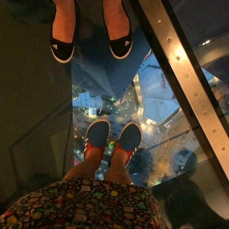 Toronto Glass Walk in CN Tower