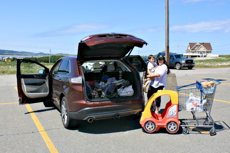 Supermercado_compras_viaje_por_carretera_Helen_Earley