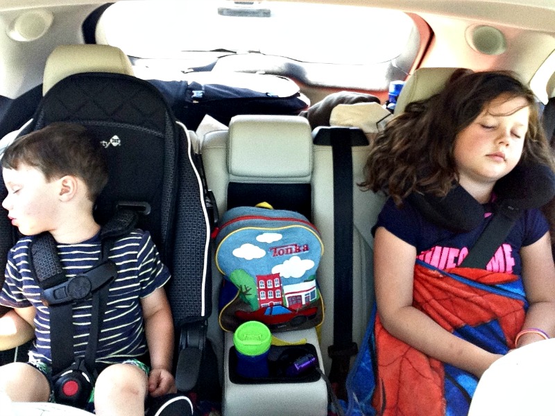 Des enfants à l'arrière du Ford Edge 2016, Photo : Helen Earley